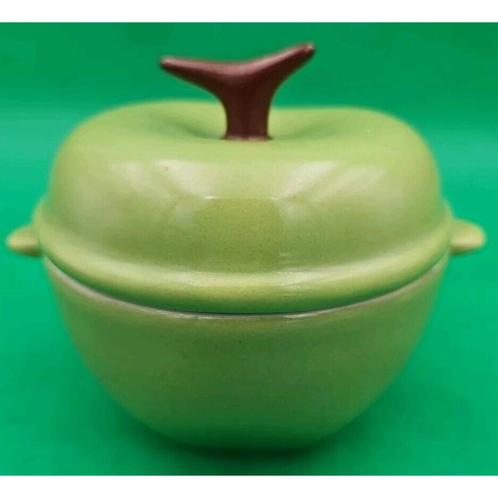 Technique KF144 Ceramic Green‎ Apple Dish with Lid 5"